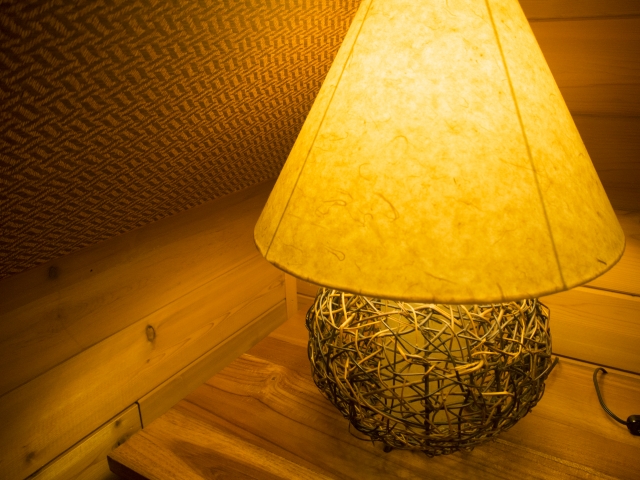 寝る前の絵本を読む時部屋の電気は暗くする 明るいまま